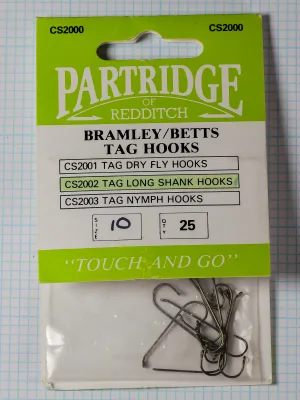 Green Partridge of Redditch hang card for Bramley/Betts Tag Hooks, size 10, with a clear bag of dark hooks below and the CS2002 line highlighted.